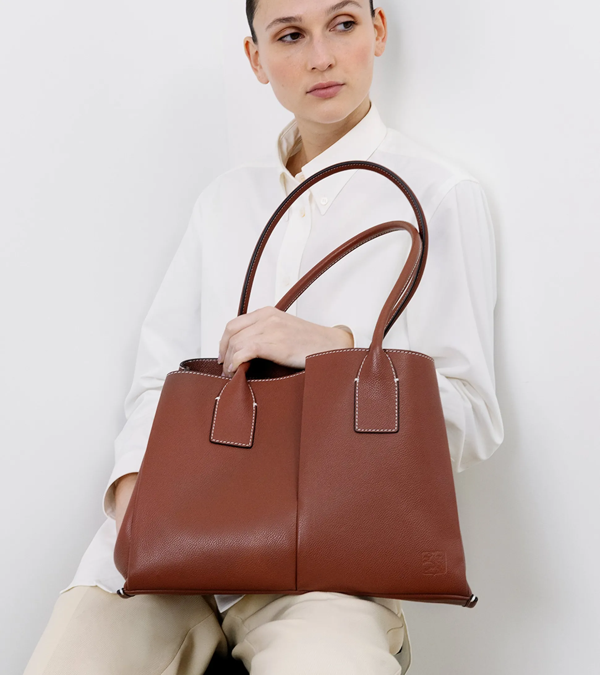 Grand sac cabas Elena en cuir grainé - ACAJOU 1