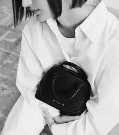 Petit sac à main Ella en cuir grainé - ACAJOU 1