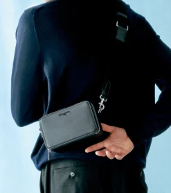 Petit sac bandoulière 2 compartiments Emile en cuir signature T - Black