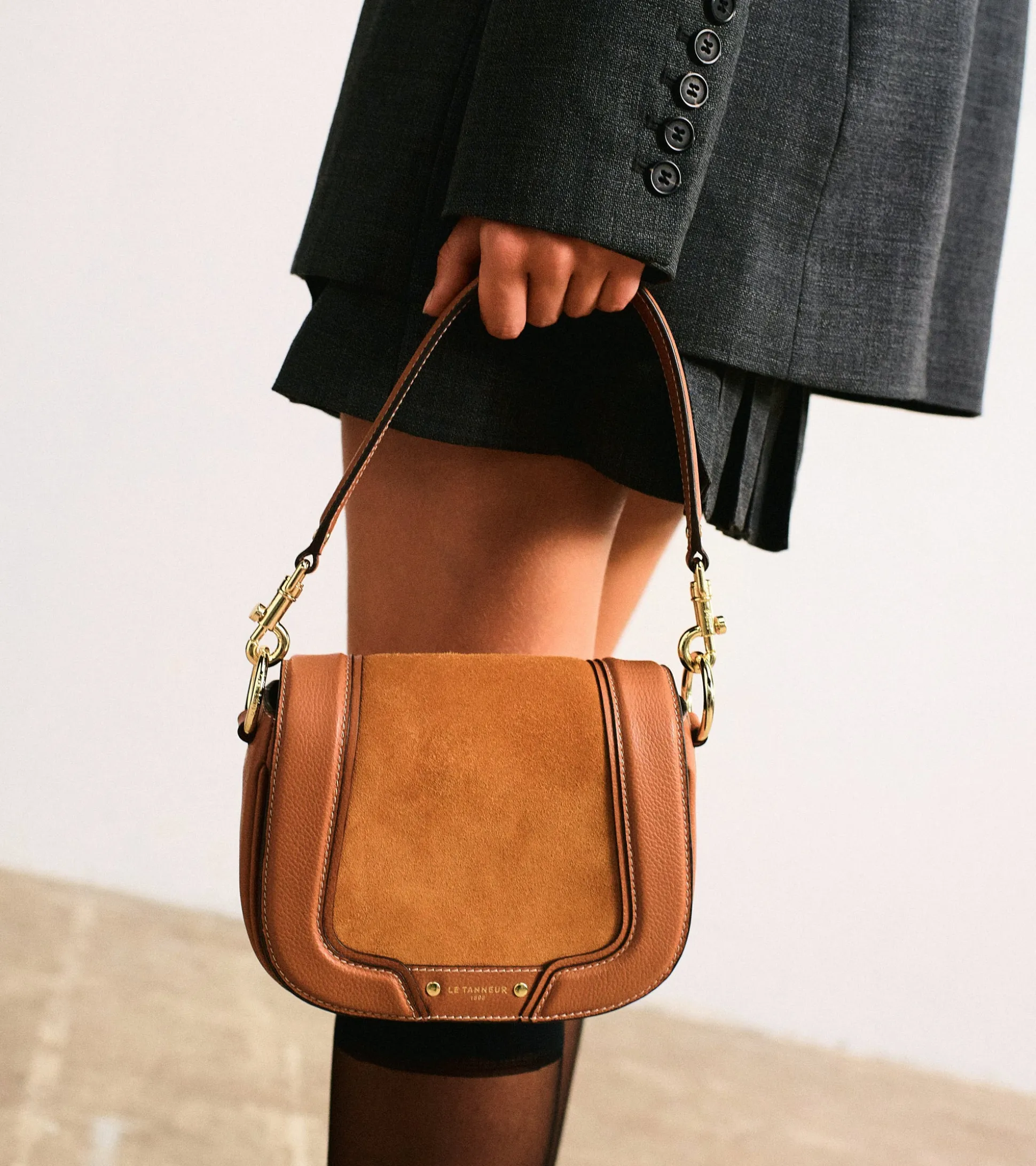 Petit sac bandoulière Ella en cuir grainé et nubuck - Brown Tan