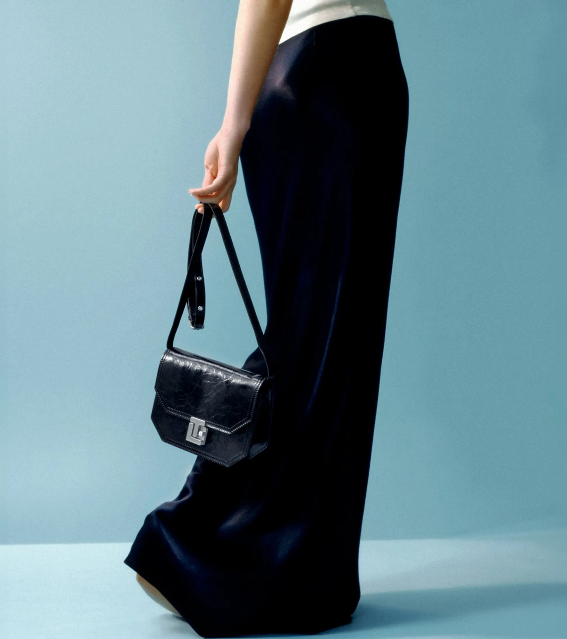 Petit sac bandoulière Rose en cuir froissé - NOIR 1