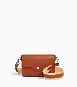 Pochette à rabat avec bandoulières amovibles Sans Couture en cuir lisse - Mahogany Brown