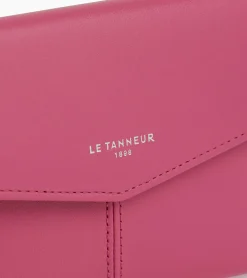 Pochette enveloppe moyen modèle Charlotte en cuir lisse - Pink Fuxia