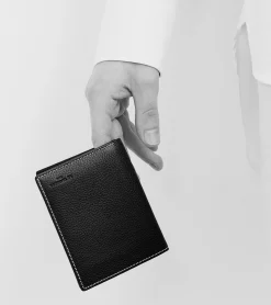 Porte cartes moyen modèle Charles en cuir grainé - Brown Coffee Chalk White