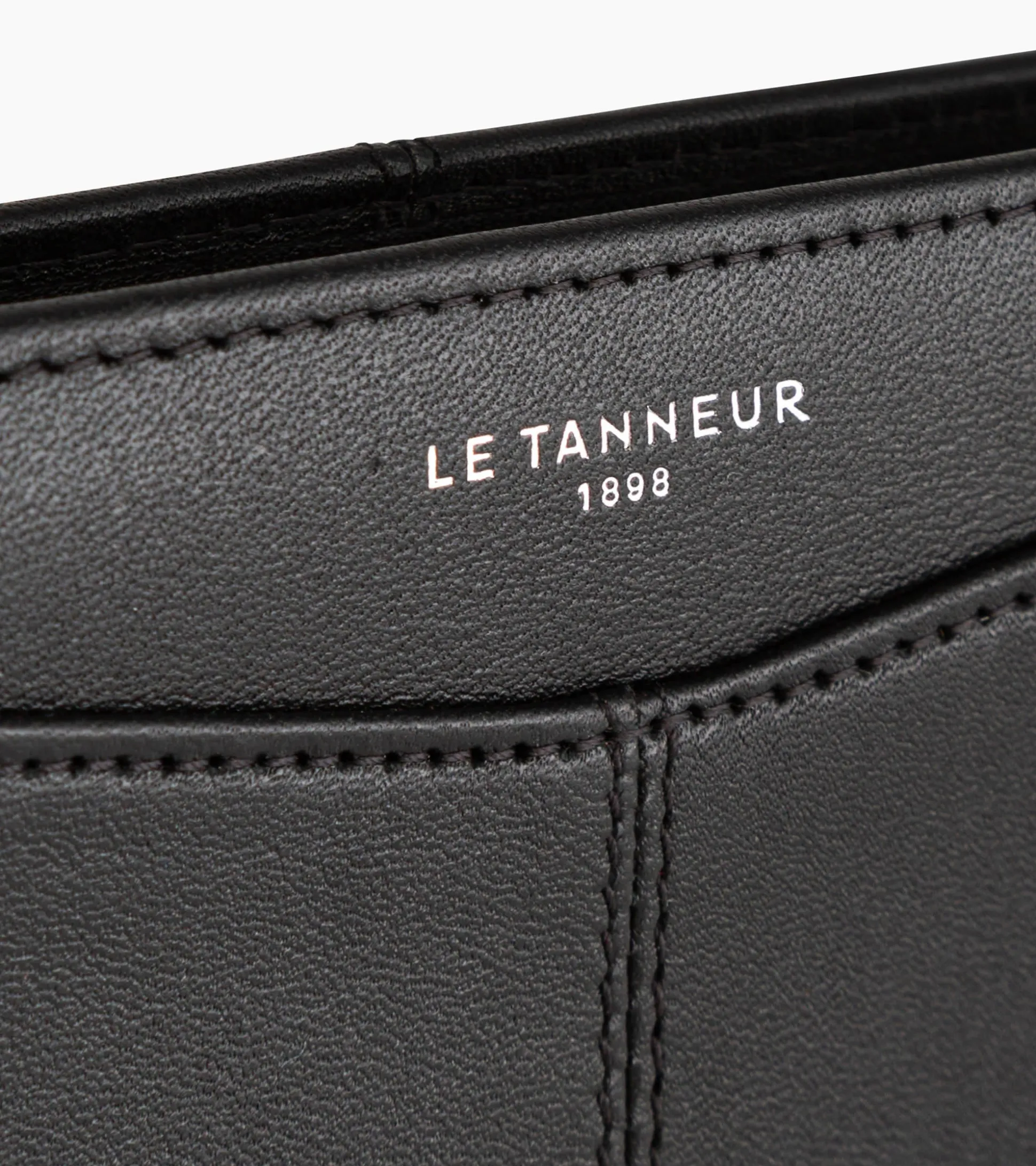 Porte passeport Charlotte en cuir lisse - Black