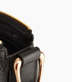 Sac bandoulière moyen modèle Madeleine en cuir grainé - Black