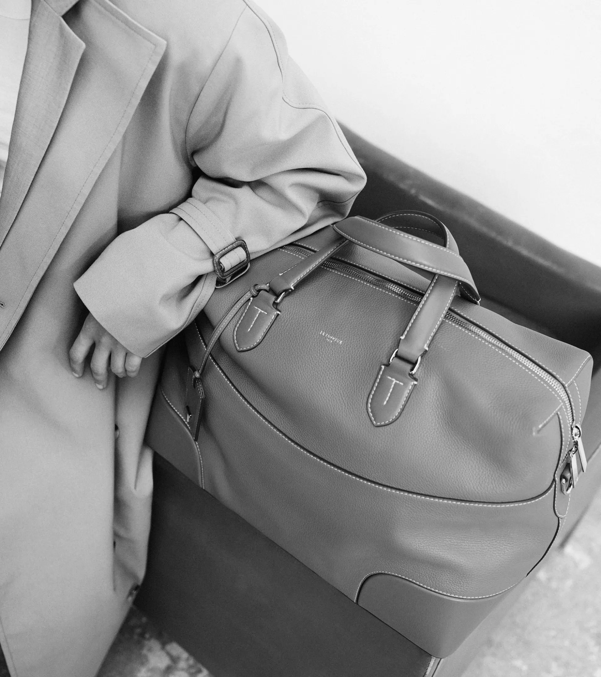 Sac de voyage 24h Romy en cuir grainé et lisse - Black
