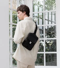 Sacoche sling Maurice en toile enduite - Black